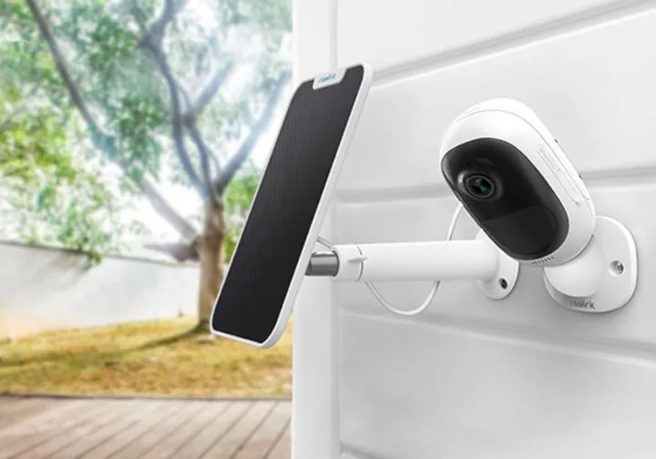 panel-solarny-reolink-2-bialy