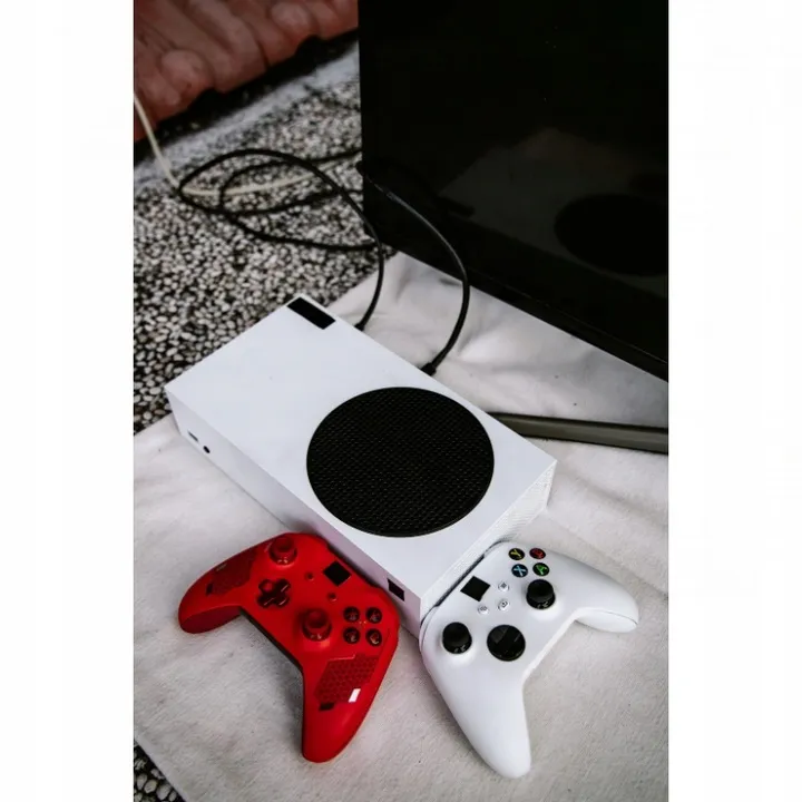 pilot-uniwersalny-programowalny-bluetooth-ir-all-in-one-sofabaton-u2