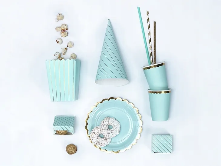 pudelka-na-popcorn-paski-niebieski-marka-party-deco