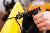 pistolet-do-opasek-zaciskowych-marka-neo-tools-stan-nowy