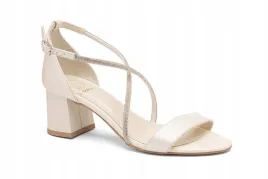 sandalki-niskim-kolku-z-ozdobnymi-paskami-ekru-butdam-40
