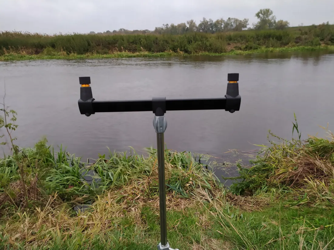 buzz-bar-buzzer-buzzbar-stanowisko-na-2-wedki-mikado