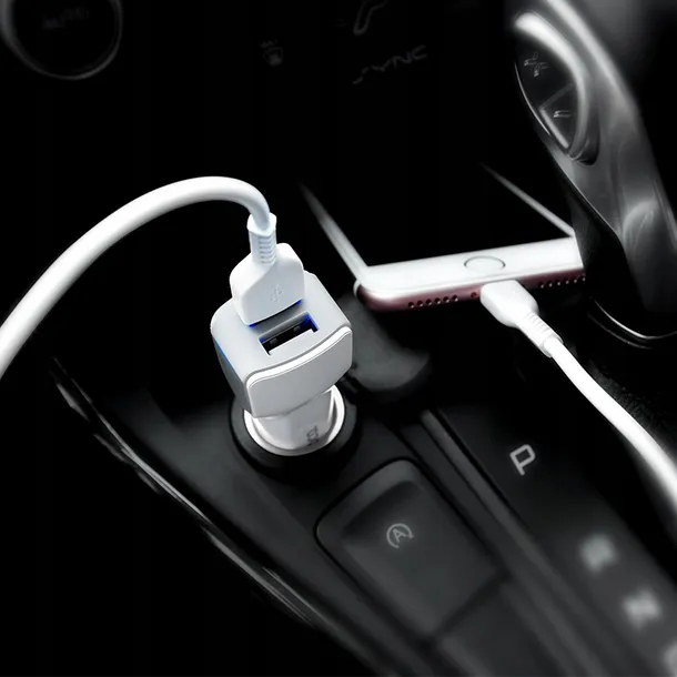 ladowarka-samochodowa-hoco-z23-2xusb-kabel-do-apple-iphone-stan-nowy