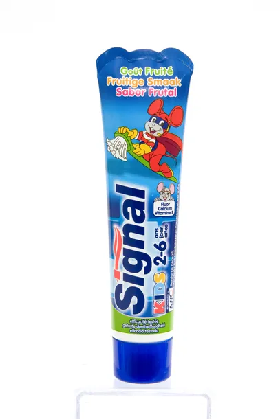 signal-kids-pasta-50ml-wielkosc-produkt-pelnowymiarowy