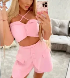 barbie-pink-top-krotki-top-w-rozu-z-guzikami-just-unique-xs-s