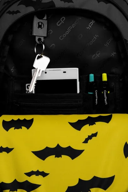 coolpack-plecak-szkolny-mlodziezowy-factor-cechy-dodatkowe-elementy-odblaskowe-kieszen-na-laptopa-lub-tablet-kieszen-na-napoje-regulowany-pasek-usztywniane-plecy