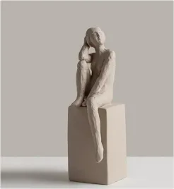 rzezba-dekoracyjna-nowoczesna-20x6x6cm-kobieta