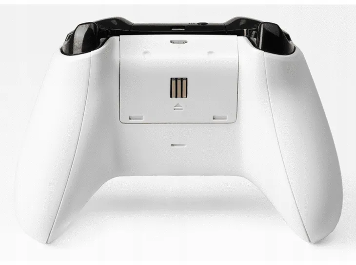zestaw-ladujacy-snakebyte-battery-kit-do-xbox-one-stan-nowy-typ-ladowarka