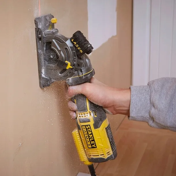 stanley-pilarka-multi-650w-89mm-kufer-maksymalna-glebokosc-ciecia-28-5-mm