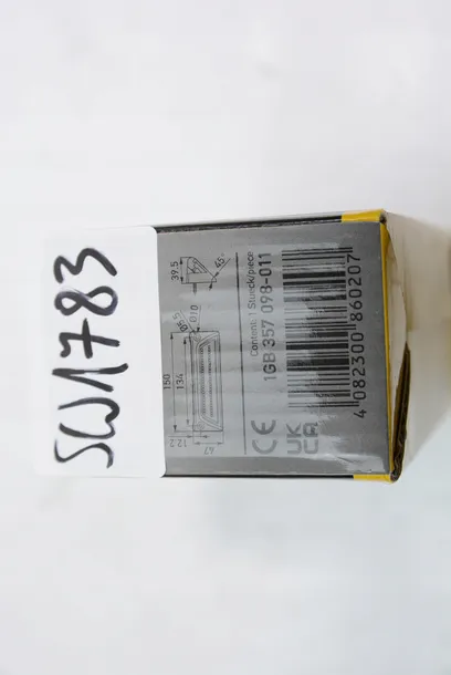 lampa-robocza-hella-1gb-357-098-011-wersja-europejska