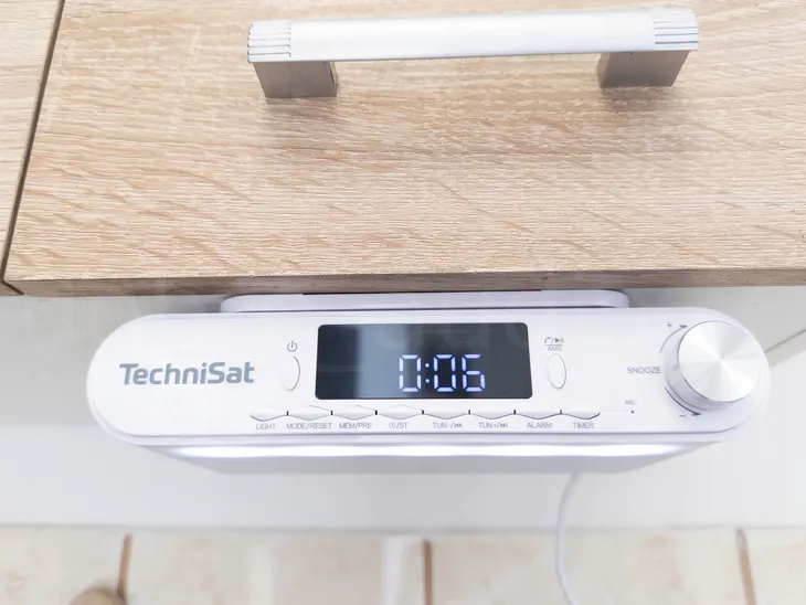 radio-sieciowe-fm-technisat-kitchenradio-biale-radio-fm