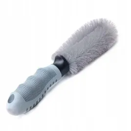 uniwersalna-szczotka-do-czyszczenia-felg-i-kolpakow-z-syntetycznym-wlosiem