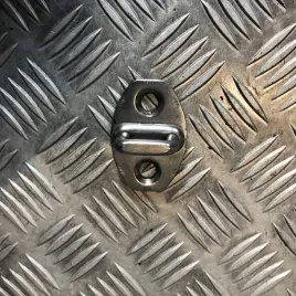 rygiel-zamka-drzwi-vw-golf-07-14-transporter-03-vag-8z0837033a