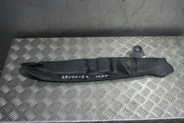 mocowanie-blotnika-audi-p-a3-04-13-le-vag-8p0821111b