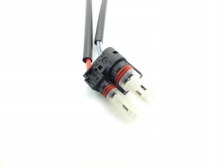 przewod-adaptacyjny-ibs-akumulatora-bmw-e90-e91-e92-e93-e84-x1-e81-e82-e87-stan-opakowania-oryginalne