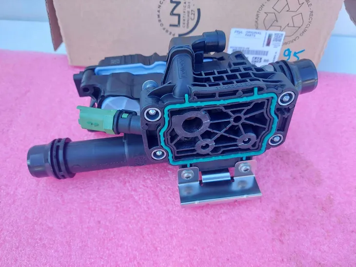 termostat-citroen-c4-16bluehdi-10-psa-9850364680-waga-produktu-3-kg