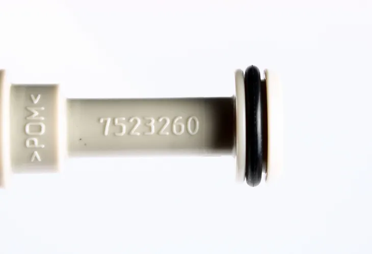 korek-spustowy-bmw-e81-e87-e89-e90-e91-e92-e93-e84-x1-m3-17107523260-stan-nowy-producent-czesci-bmw-oe