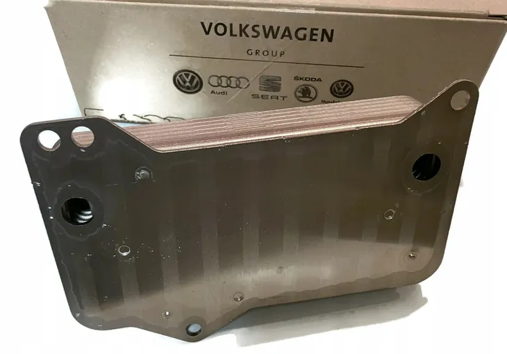 chlodnica-oleju-audi-a3-17-vag-0gc317019c-waga-z-opakowaniem-1-kg