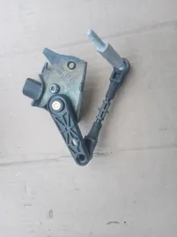 regulacja-swiatel-audi-a6-11-vag-4h0941285h