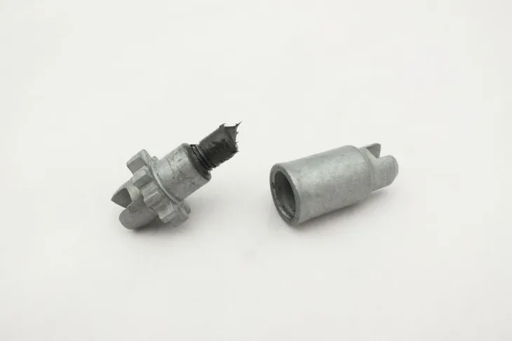 sruba-nastawcza-bmw-e30-e36-e46-e81-e87-e90-e91-strona-zabudowy-tyl