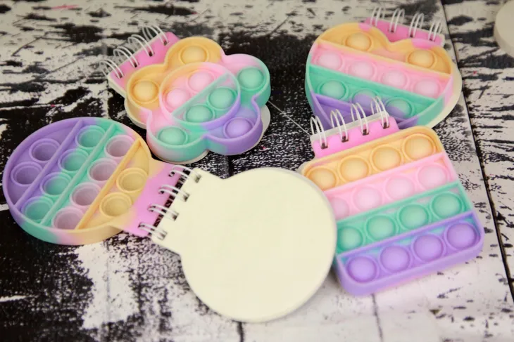 notes-notesik-pop-it-serduszko-50-kartek-marka-lilly-bling