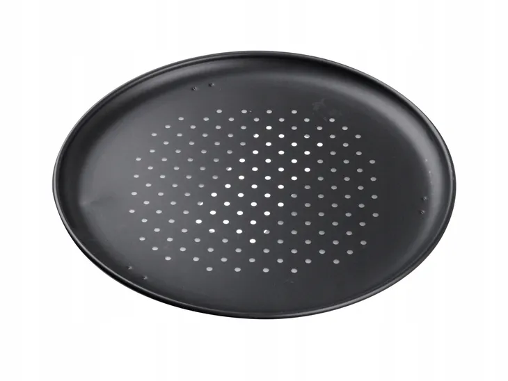 forma-do-pizzy-perforowana-32-cm-marka-fackelmann