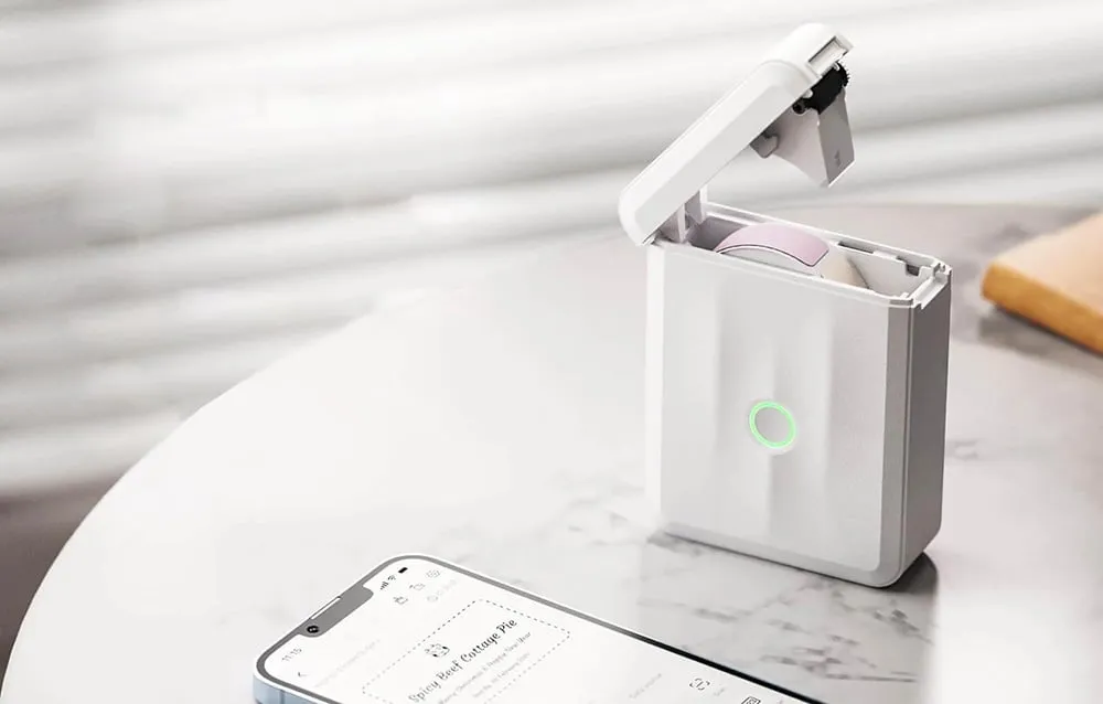 niimbot-d110m-portable-label-printer-white