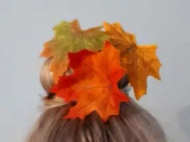 pani-jesien-stroj-drzewo-dziupla-wiewiorka-balik-jesienny-116-134