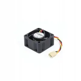 synology-rs217-wentylator-40x40x20-2