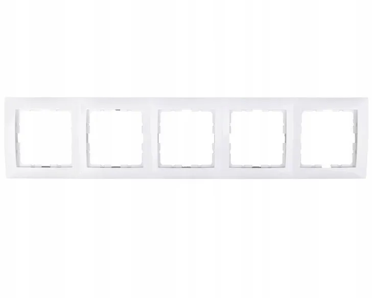 berker-kwadrat-bialy-ramka-5-liczba-gniazdek-wiecej-niz-3