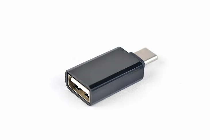 adapter-usb-typ-c-meski-do-usb-a-przejsciowka-cc-usb2-cmaf-a-gembird-stan-opakowania-oryginalne