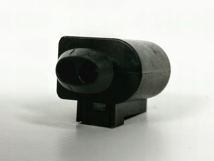 wtyczka-vw-passat-06-producent-czesci-volkswagen-oe