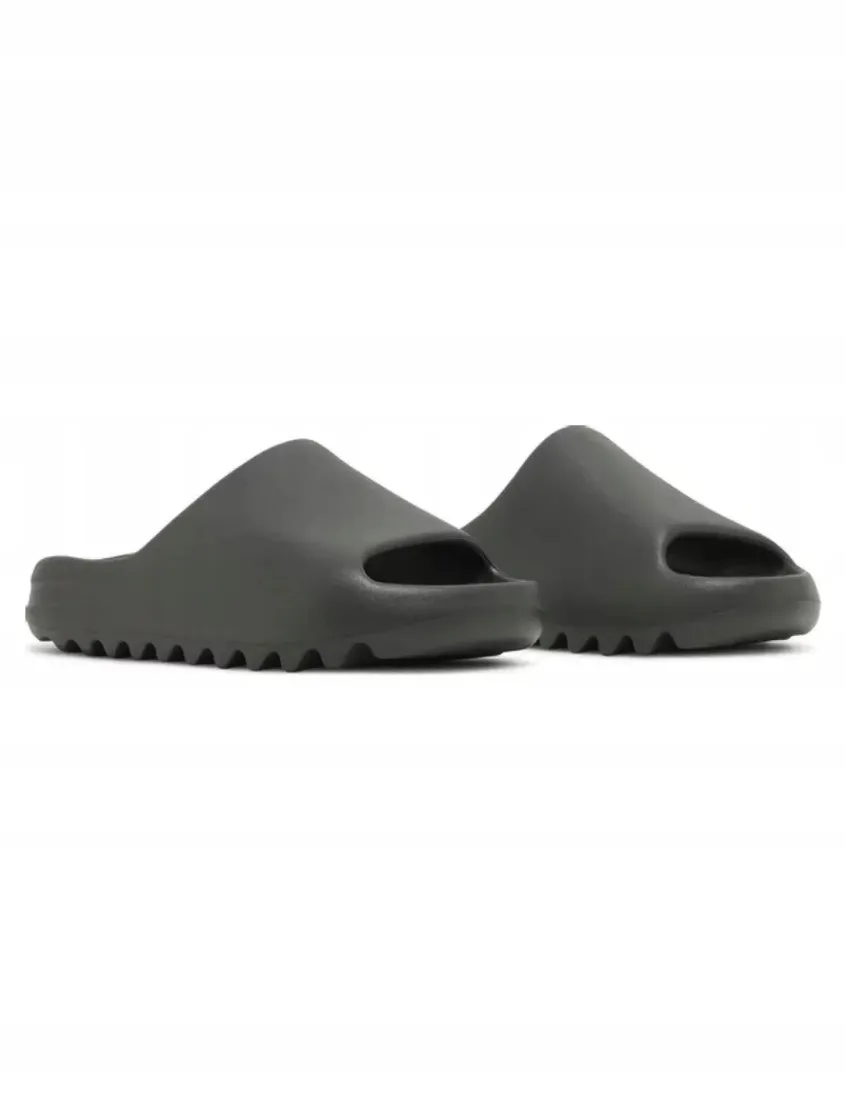 yeezy-slides-dark-onyx-roz-42