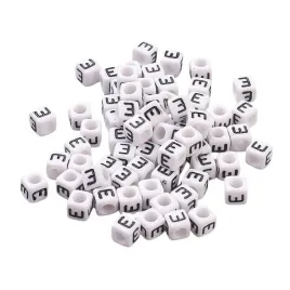 klt28-koraliki-akrylowe-literki-litera-e-kostki-20szt-do-bransoletek