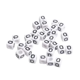 klt40-koraliki-akrylowe-literki-litera-q-kostki-20szt-do-bransoletek