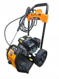 myjka-cisnieniowa-spalinowa-hdm-7km-5100w-170-bar-wymienne-dysze-zbiornik