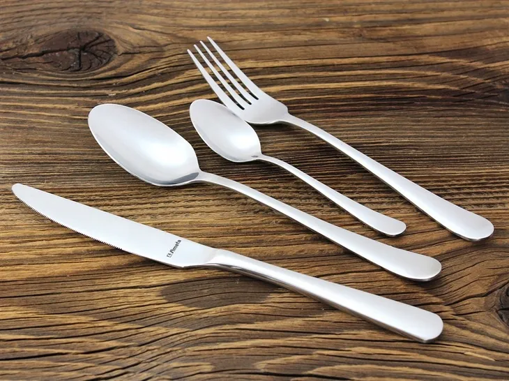 widelc-stolowy-austin-stal-18-0-material-wykonania-metal
