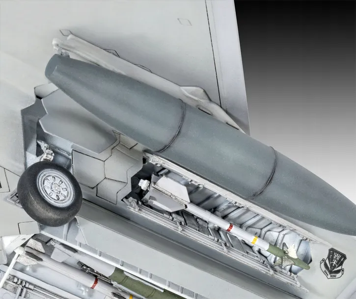 samolot-lockheed-martin-f-22a-raptor-waga-z-opakowaniem-0-433-kg