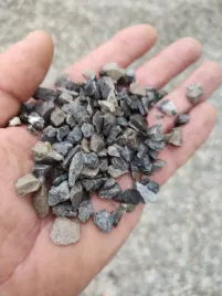 grys-granitowy-antracyt-4-mm-8-mm-idealny-do-donic-sciezki-20-kg