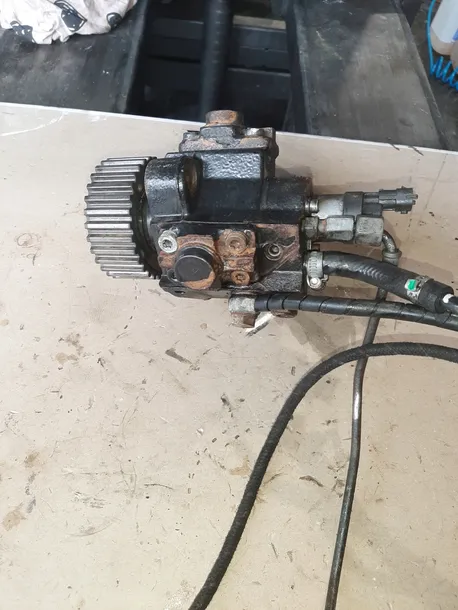 pompa-common-rail-oryginal-iveco-5801439062-typ-samochodu-autobusy-samochody-dostawcze-samochody-kempingowe-samochody-osobowe