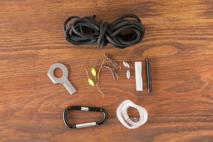 survivalowy-granat-czarny-stan-nowy-marka-gadget-master