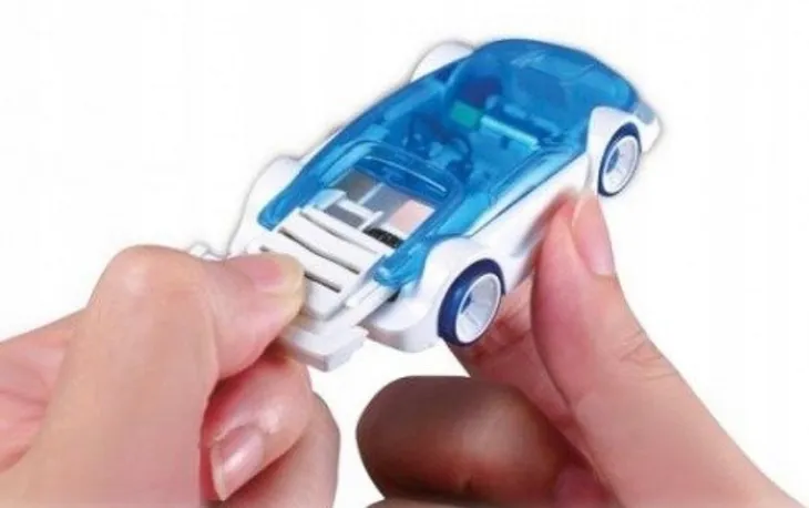 samochod-na-wode-waga-z-opakowaniem-0-1-kg-okazja-urodziny