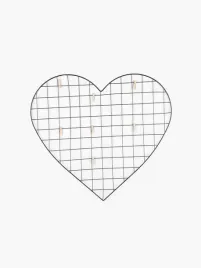 metalowa-tablica-fotograficzna-w-ksztalcie-serca