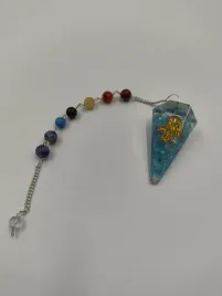wahadelko-z-orgonitem-czakry-hamsa-jasnoniebieskie