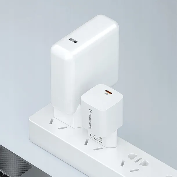 ladowarka-sieciowa-wozinsky-cmwcs-usb-c-pd-20w-napiecie-wyjsciowe-12-v