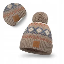 czapka-zimowa-unisex-modna-dla-wszystkich-klasyczna-z-pomponem-norweska