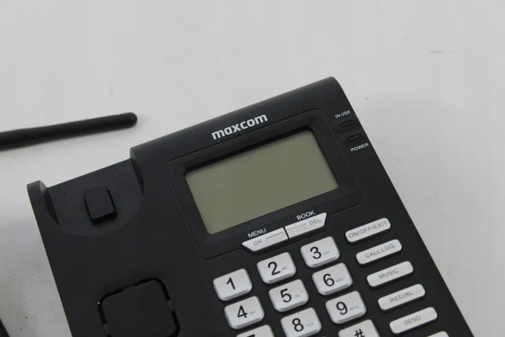 maxcom-telefon-gsm-mm28d-waga-z-opakowaniem-0-078-kg