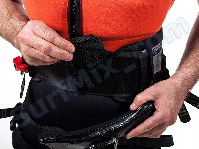 trapez-dakine-chameleon-black-s-stan-nowy