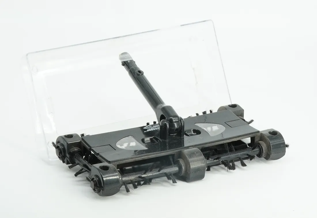 swivel-sweeper-miotla-elektryczna