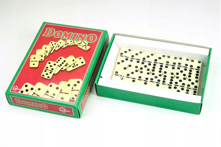 gra-domino-waga-z-opakowaniem-0-25-kg